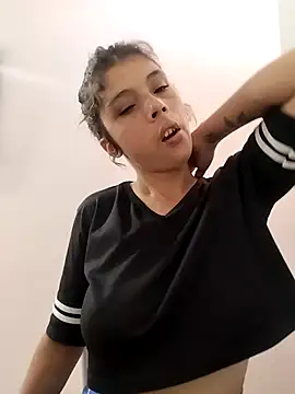 mariamac420 online show from February 2026 04:21:02 PM