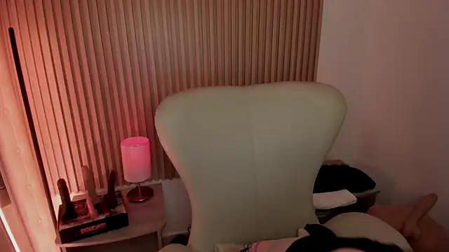 MarianL0ve online show from March 2025 10:39:02 AM