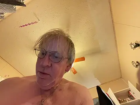 jck1m0t online show from February 2025 11:45:01 PM