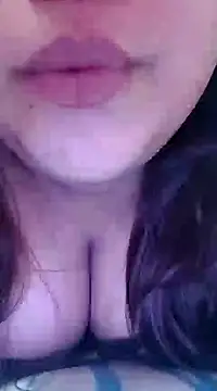 Srishtijain51 online show from January 2025 12:50:02 PM