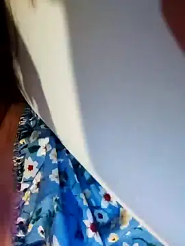 Srishtijain51 online show from February 2025 05:01:02 PM