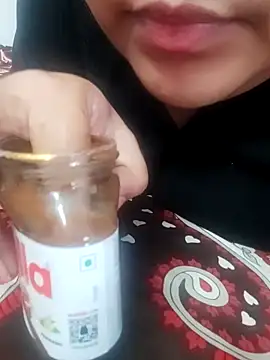 Srishtijain51 online show from February 2025 10:43:02 AM