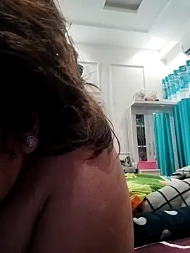 Srishtijain51 online show from February 2025 12:58:01 PM