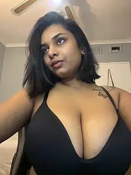 Snapshot of layla_amin chatting on April 2026 05:40:01 PM layla amin online show from April 2026 05:40:01 PM