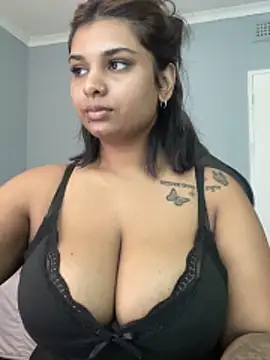 Snapshot of layla_amin chatting on July 2026 11:34:01 AM layla amin online show from July 2026 11:34:01 AM