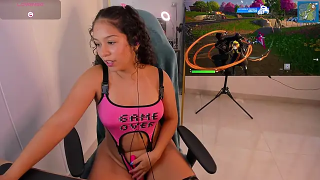 Shara dreams online show from February 2025 09:48:02 PM