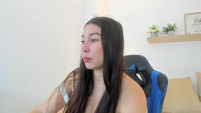 Snapshot of bella_99_ chatting on June 2026 11:42:02 AM bella 99 online show from June 2026 11:42:02 AM