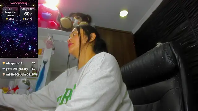 Snapshot of Pocahontas_d chatting on December 2025 10:09:01 AM Pocahontas d online show from December 2025 10:09:01 AM