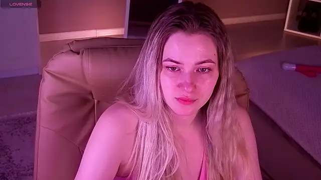 Snapshot of elinanortas chatting on September 2025 01:05:02 AM elinanortas online show from September 2025 01:05:02 AM