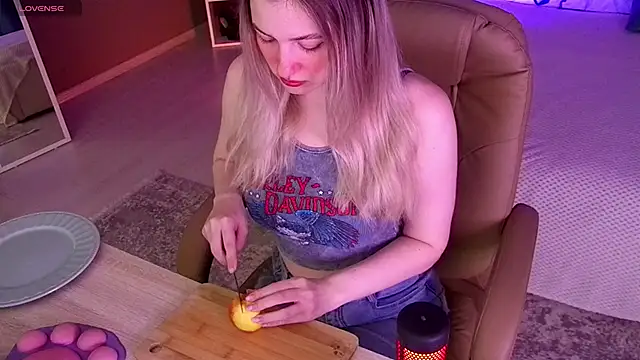 Snapshot of elinanortas chatting on September 2025 01:10:01 AM elinanortas online show from September 2025 01:10:01 AM