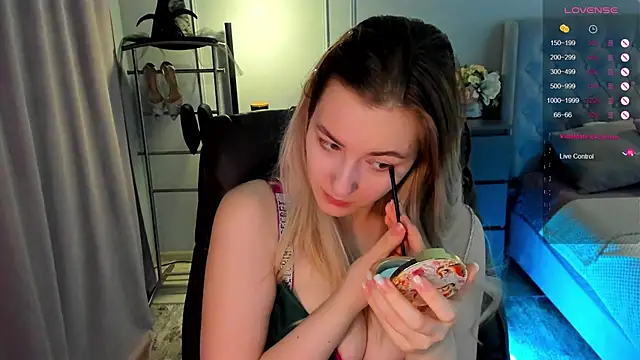 Snapshot of elinanortas chatting on October 2025 01:14:02 AM elinanortas online show from October 2025 01:14:02 AM