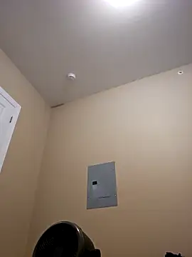 Snapshot of AmethystFoxx chatting on December 2025 12:18:01 AM AmethystFoxx online show from December 2025 12:18:01 AM