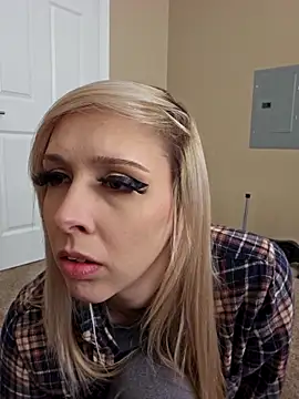 Snapshot of AmethystFoxx chatting on February 2026 07:28:01 PM AmethystFoxx online show from February 2026 07:28:01 PM