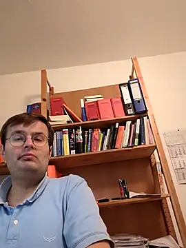 Snapshot of makau1 chatting on September 2025 10:10:01 PM makau1 online show from September 2025 10:10:01 PM