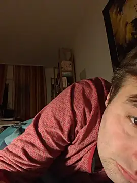 Snapshot of makau1 chatting on November 2025 05:28:02 AM makau1 online show from November 2025 05:28:02 AM