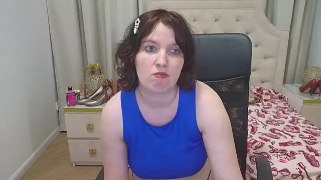 Snapshot of AmazingTori chatting on May 2026 01:30:01 PM AmazingTori online show from May 2026 01:30:01 PM