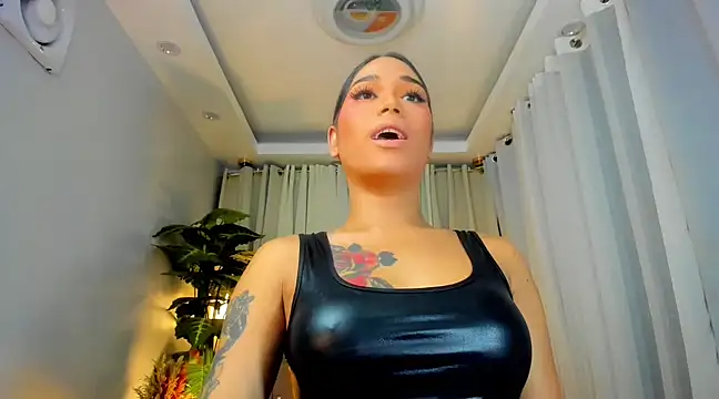 Snapshot of MistressSatisfactionOnTop chatting on February 2025 05:31:02 PM MistressSatisfactionOnTop online show from February 2025 05:31:02 PM