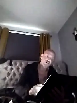 Verynaughtyx online show from November 2025 10:37:01 AM