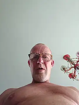 ClubbyEuphory online show from June 2026 05:34:02 AM