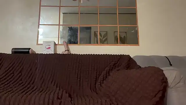 Snapshot of xTransQueenx chatting on January 2026 04:23:02 PM xTransQueenx online show from January 2026 04:23:02 PM