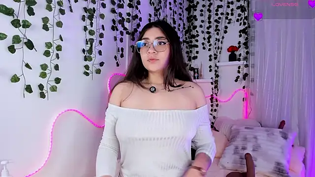 Snapshot of Samii_Evans chatting on May 2026 05:26:02 AM Samii Evans online show from May 2026 05:26:02 AM