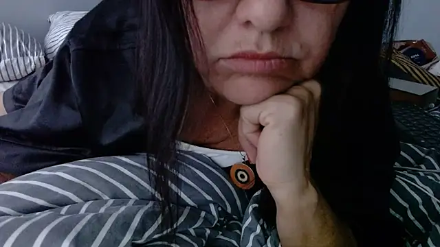 Linda1975 online show from June 2026 06:27:02 AM