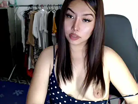 urqueendominant online show from February 2025 11:29:02 AM