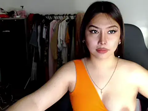 urqueendominant online show from March 2025 07:42:02 AM