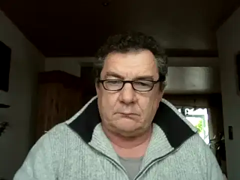 Nobbie444 online show from November 2025 12:05:02 PM