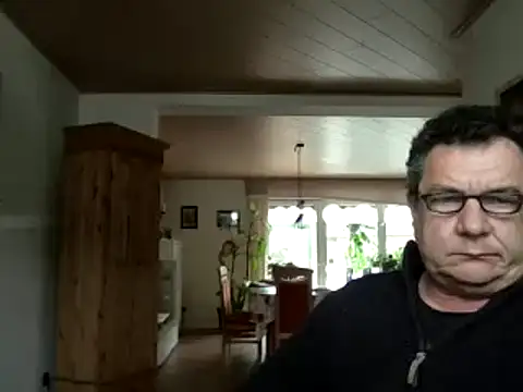 Nobbie444 online show from March 2026 01:05:02 PM