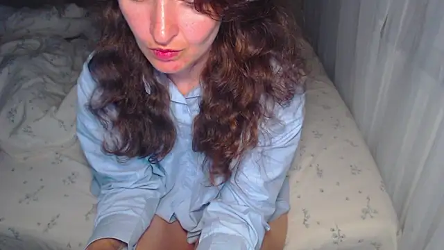 Snapshot of LoraPreston chatting on June 2026 08:33:01 PM LoraPreston online show from June 2026 08:33:01 PM