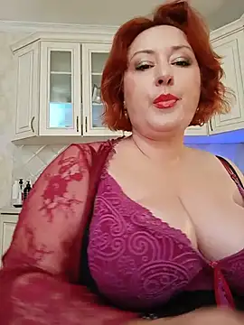 Snapshot of mom4you chatting on July 2026 07:02:02 AM mom4you online show from July 2026 07:02:02 AM