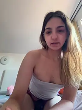 DoriDeluxe66 online show from March 2026 09:35:01 AM