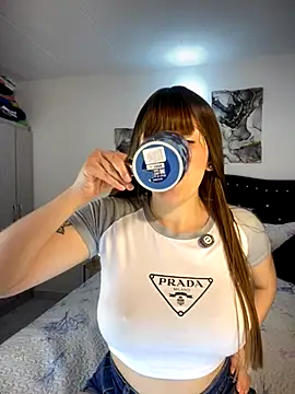 Snapshot of carolina16love chatting on November 2025 09:53:01 PM carolina16love online show from November 2025 09:53:01 PM