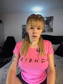 Snapshot of carolina16love chatting on November 2025 10:09:02 PM carolina16love online show from November 2025 10:09:02 PM