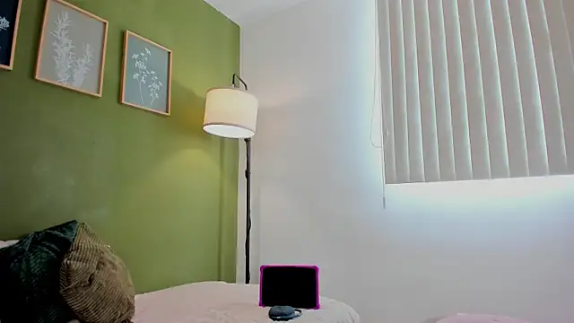 karlye 5 online show from February 2026 01:43:01 PM