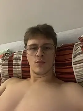 Snapshot of dishonoredboy chatting on November 2025 09:15:01 PM dishonoredboy online show from November 2025 09:15:01 PM