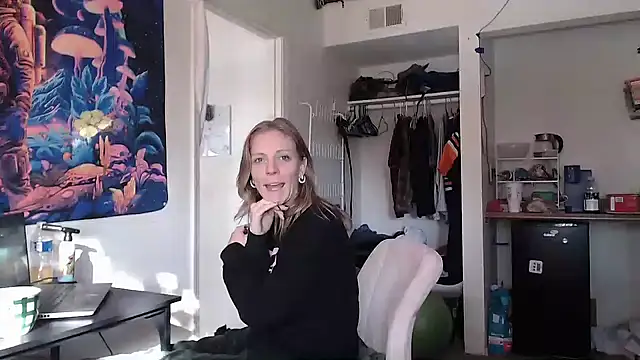 coryandthepeach online show from December 2024 05:11:01 PM