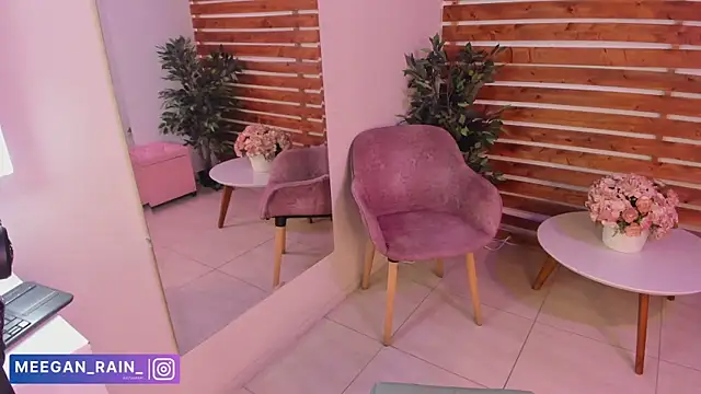 Snapshot of _MeganRain chatting on December 2025 07:38:01 AM MeganRain online show from December 2025 07:38:01 AM