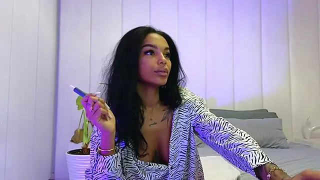 KimiBrown online show from January 2025 06:05:01 AM