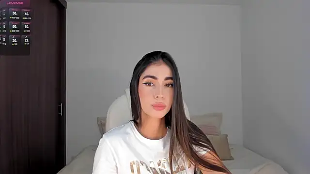 RebeccaBaxter online show from January 2025 12:05:01 AM