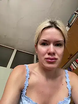 Snapshot of Keylili chatting on May 2026 08:19:02 AM Keylili online show from May 2026 08:19:02 AM