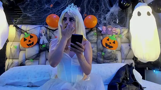 Snapshot of Salo_Heaven chatting on October 2025 06:30:02 PM Salo Heaven online show from October 2025 06:30:02 PM