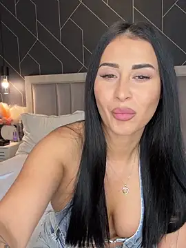 EmyLaveau online show from March 2025 01:02:01 PM