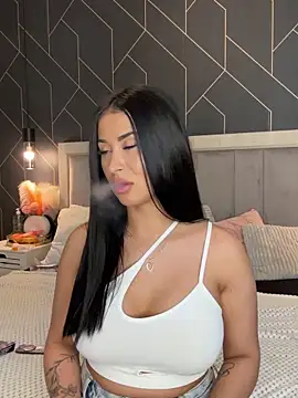 EmyLaveau online show from March 2025 12:32:02 PM