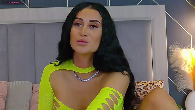 EmyLaveau online show from October 2025 06:48:01 AM