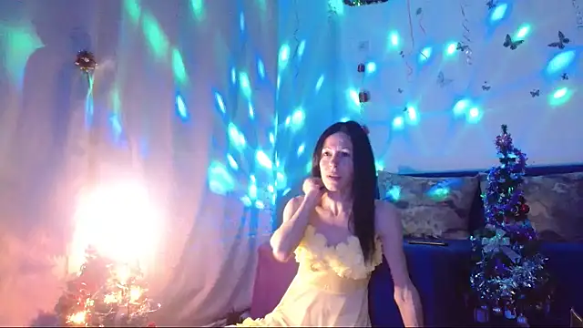 ElysaSun online show from December 2025 06:15:01 PM