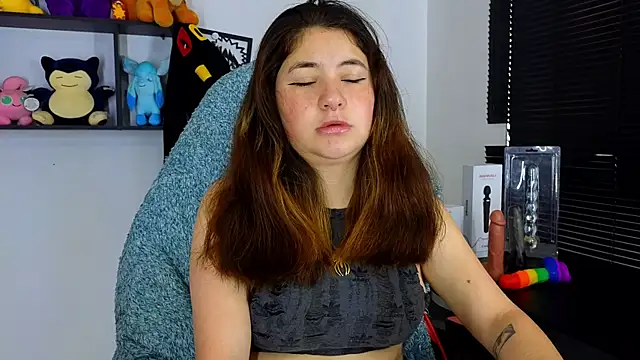 Snapshot of ann_bronw chatting on February 2025 12:49:02 PM ann bronw online show from February 2025 12:49:02 PM