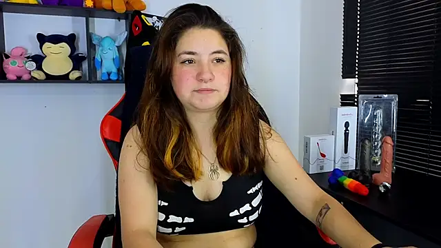 Snapshot of ann_bronw chatting on February 2025 02:44:02 PM ann bronw online show from February 2025 02:44:02 PM