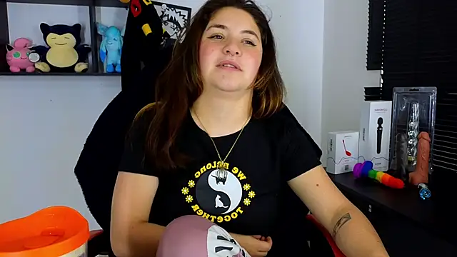 Snapshot of ann_bronw chatting on February 2025 07:19:02 PM ann bronw online show from February 2025 07:19:02 PM